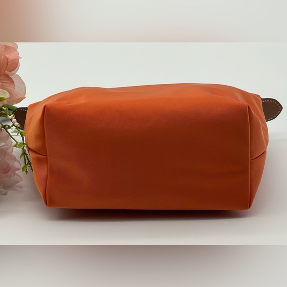 Michael Kors Travel Medium Cosmetic Pouch - Picture 5 of 11